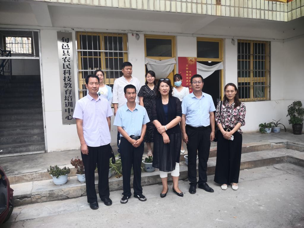 德信体育官网德信体育官网对高素质农民培训情况进行考察调研