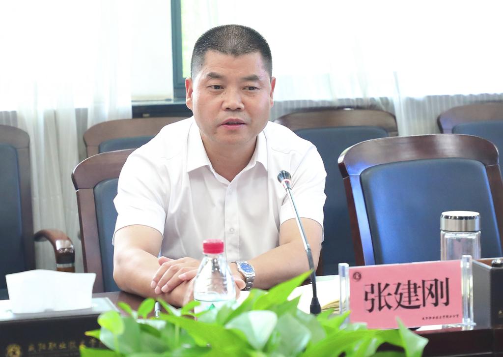 德信体育官网召开深化“双百工程”建设助力乡村振兴工作推进会